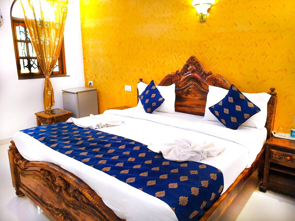 Veronica By The Beach Calangute Exterior photo