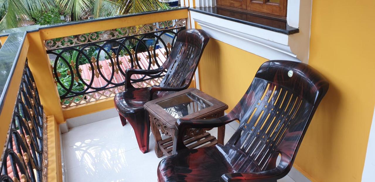 Veronica By The Beach Calangute Exterior photo